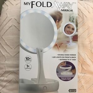 My Foldaway Mirror NWT